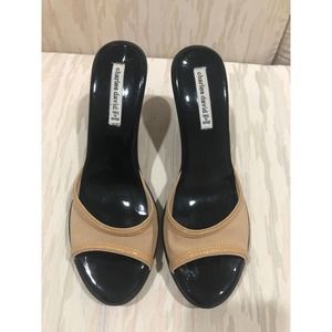 CHARLES DAVID Vintage 3.5" Heel Sandals - women size 36 EU / 6 US